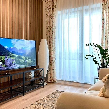 The 2Nd Place 2Be Apartment Bukares Bagian luar foto